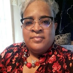 Meet your Posher, Eugenia